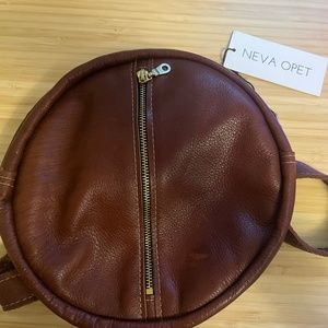 Neva Opet Nan Circle Covertible Crossbody